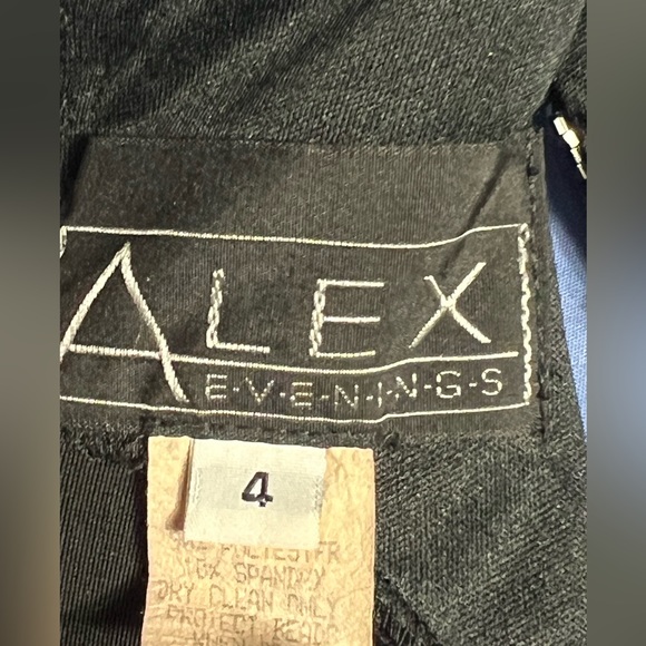 Alex Evenings Beaded Collar Sleeveless Black Velvet Formal Maxi - Picture 3 of 3